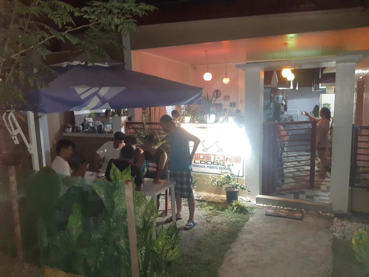 Sandstorm Lodge And Cafe プエルト・ガレラ エクステリア 写真